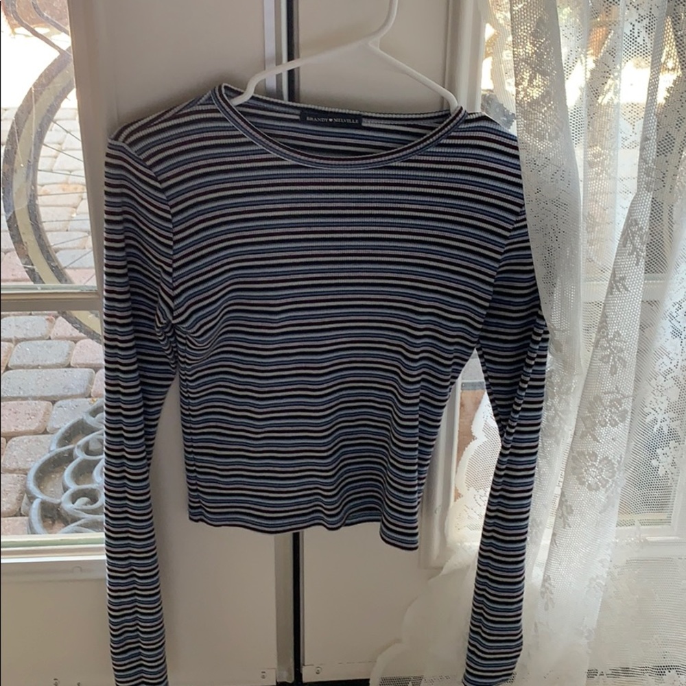 Long sleeved Brandy Melville shirt